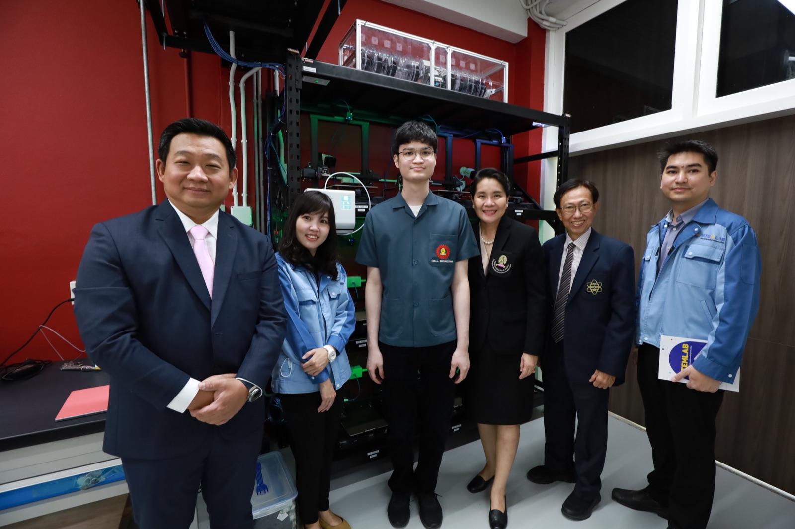 ผู้เข้าร่วมพิธีเปิด CUD STEM Lab